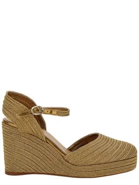 'Carolyn' Gold Wedge With Ankle Strap In Metallic Rafia Woman