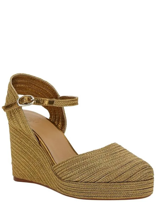 'Carolyn' Gold Wedge With Ankle Strap In Metallic Rafia Woman