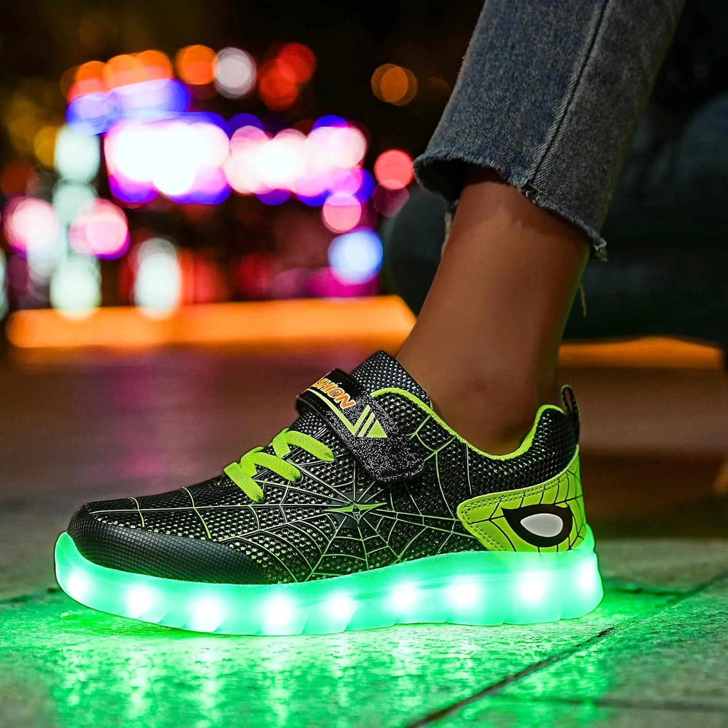 Kids Light Up Sneakers for Boys and Girls, Breathable LED Running Shoes for Toddlers, Comfortable & Non-Slip, Perfect for Play and Sports