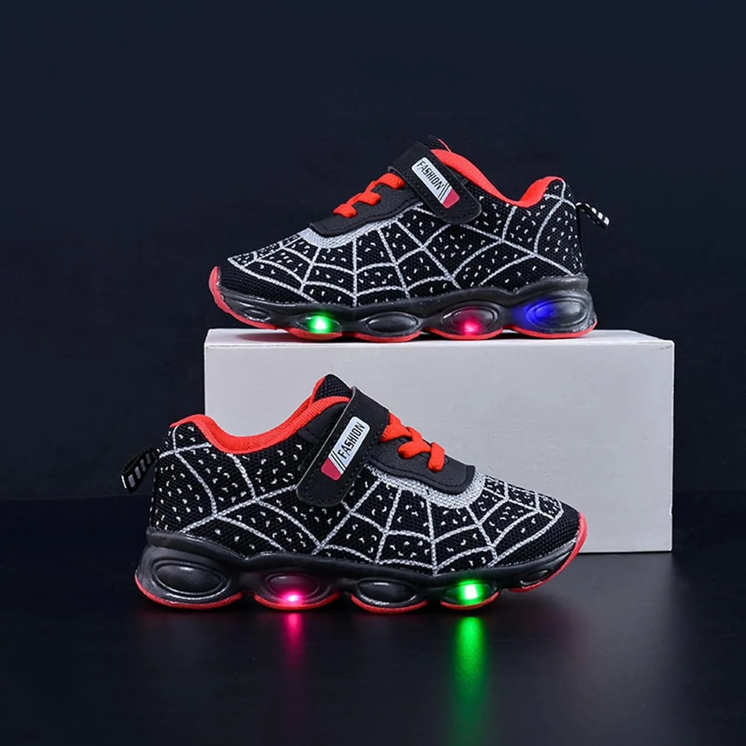 Toddler Kids Light Up Shoes LED Luminous Trainers Mesh Breathable Walking Sneakers for Boys Girls