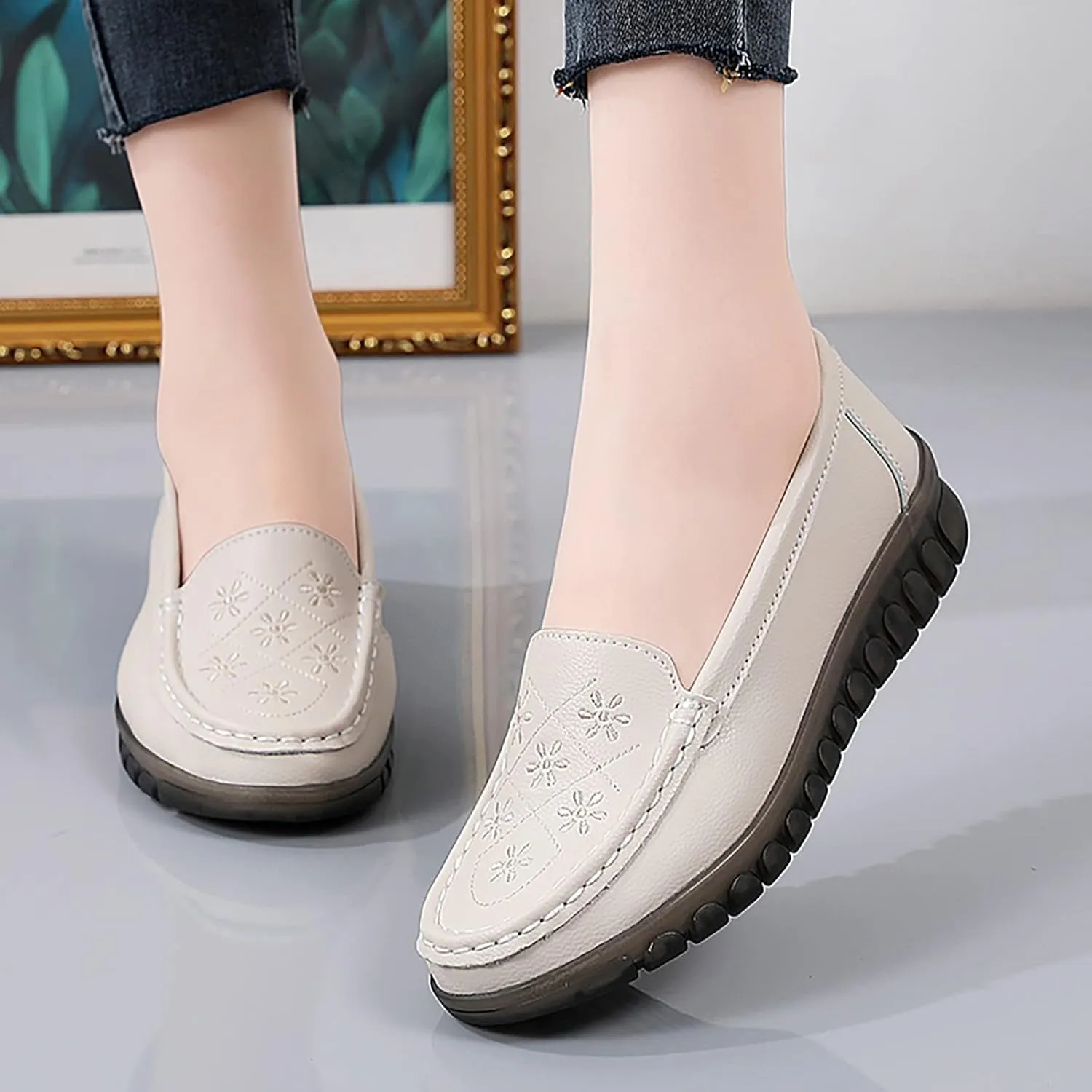 Women Comfort Walking Flat Loafer Slip On Leather Loafer Comfortable Flat Shoes Business Casual Shoes for Women Heels (White, 7.5)