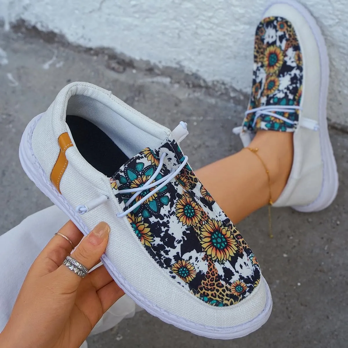 Women's Sunflower Print Deck Shoes Slip On Comfortable Boat Shoes Comfortable Lightweight Lace-Up Canvas Flat Casual Loafers for Walking Seasonal Sneaker for Work